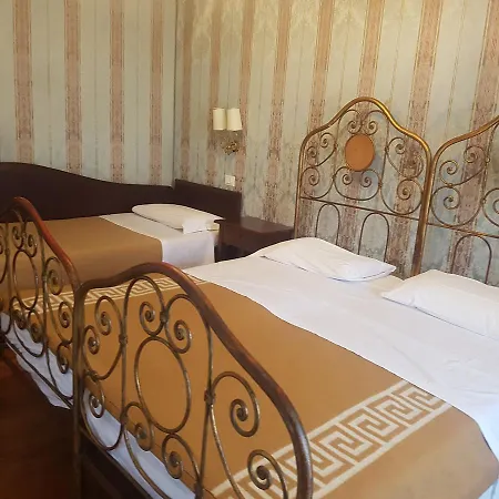 Hotel Venice Dori 3*